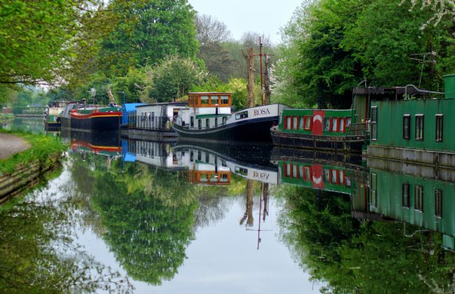 Chris Day | Houseboats