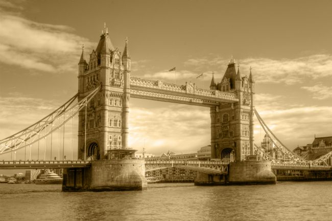 Chris Day | Tower Bridge