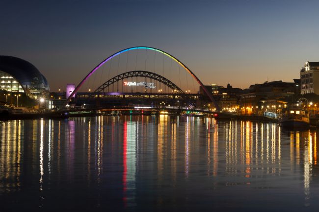 Ann Garrett | Gateshead Millennium Bridge, Newcastle Quayside
