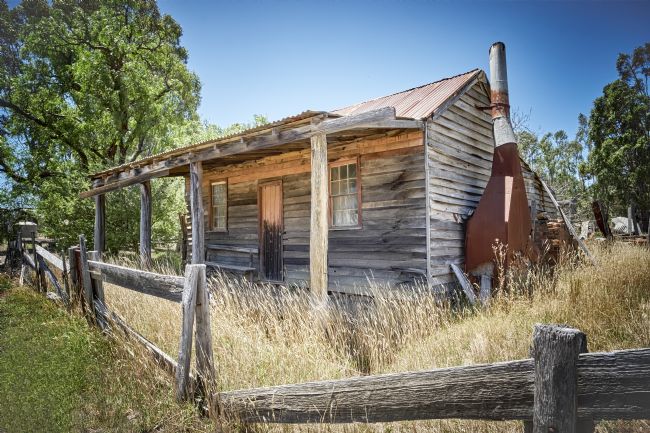 pauline tims | Miner's Cottage at Costerfield