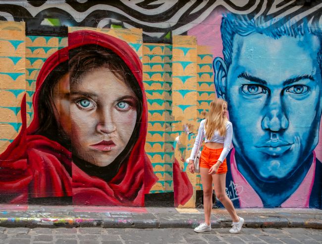 Pauline  Tims | Look at Me