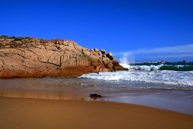 Kaye Menner | Rocks at Port Elliot Beach Adelaide