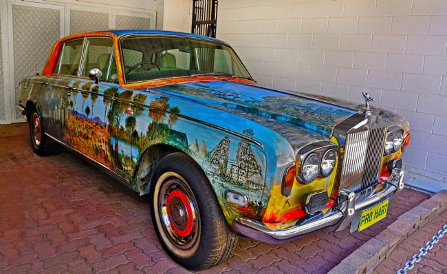 Kaye Menner | Vintage Rolls Royce Pro Hart Artist's Car