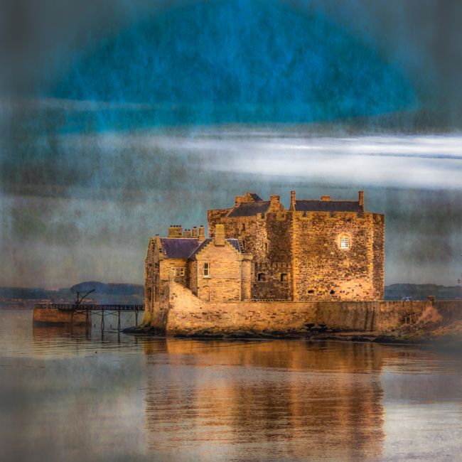 Cyndy Duff | Blackness Castle Scotland