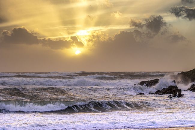 Pete Lawless | Porth Trecastell (Cable Bay)