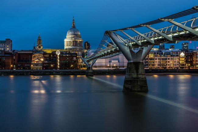 Mike Carroll | St Pauls Cathedral and the Millennium Bridge