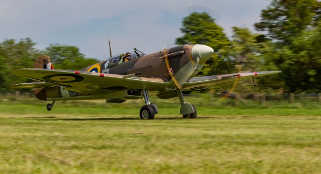 Tom Dolezal | Spitfire take-off