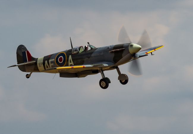 Tom Dolezal | Landing Spitfire