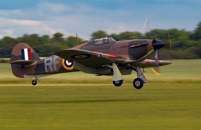Tom Dolezal | Landing Hawker Hurricane