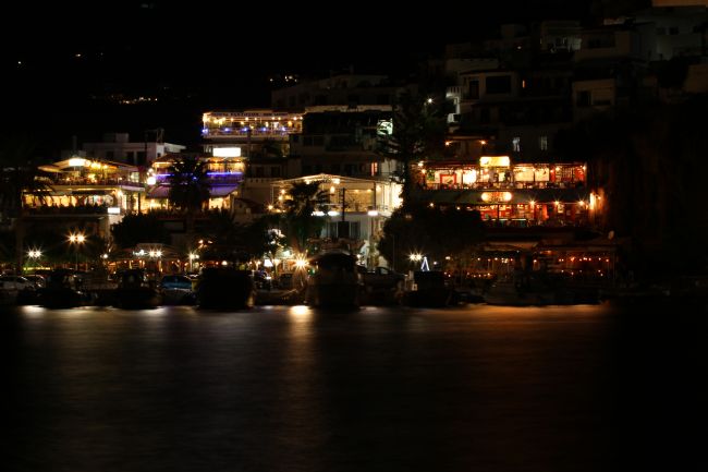 Kris Ohlsson | Agia Galini tavernas at night