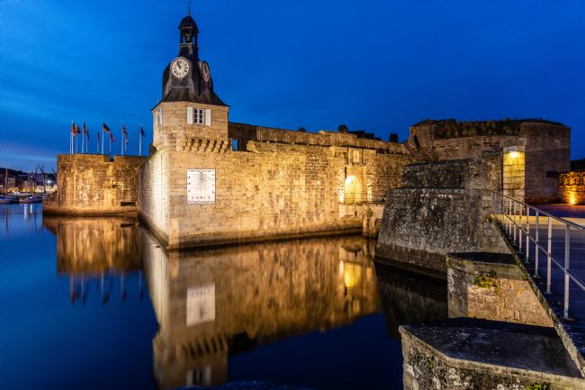 Roger Hollingsworth | Concarneau Harbour Fortress - night