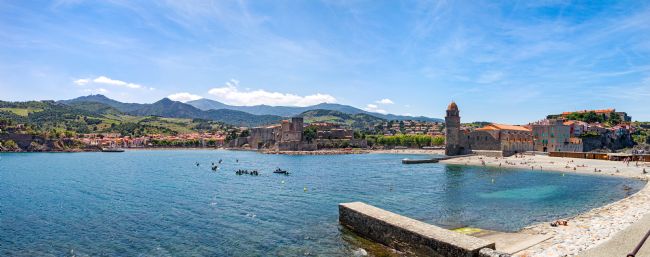 Roger Hollingsworth | Collioure beach and harbour.