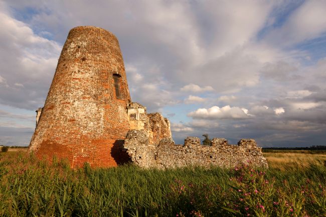 Roger Hollingsworth | St Benet's Abbey