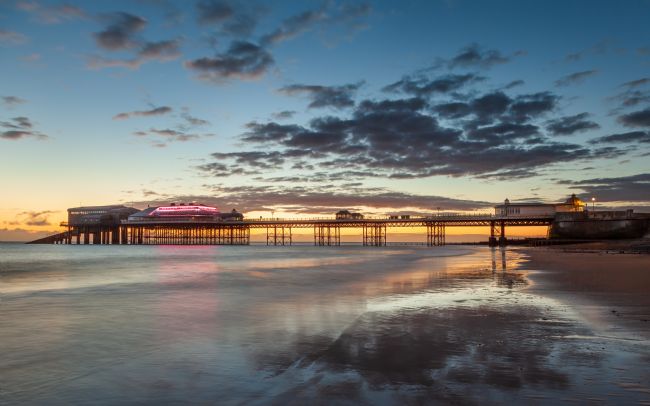 David Powley | Cromer Pier at dawn