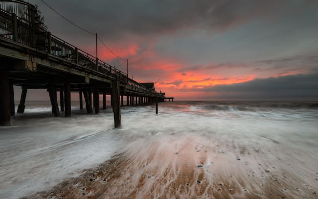 David Powley | Sunrise over Southwold Pier 31/12/21