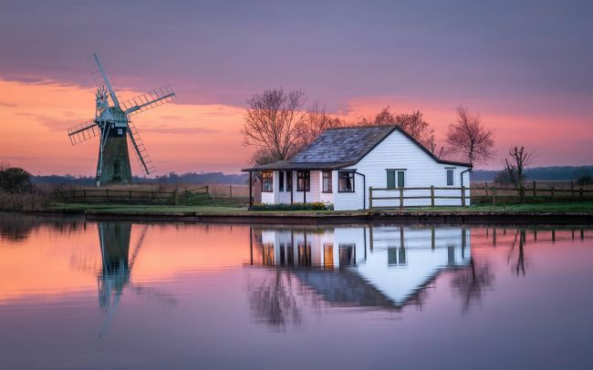David powley | Dawn reflections on the Norfolk Broads