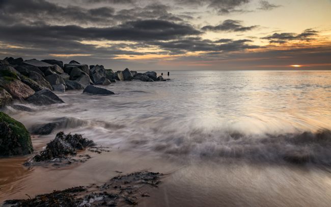 David Powley | Winter Sunrise on Hopton Beach Norfolk