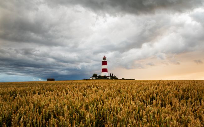 David Powley | Moody Sky Over Happisburgh Lighthouse