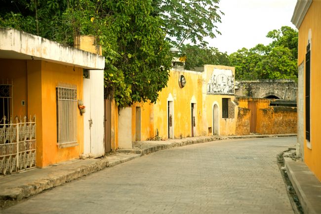 Chris Langley | The old and the newer in an Izamal street, Yucatan, Mexico