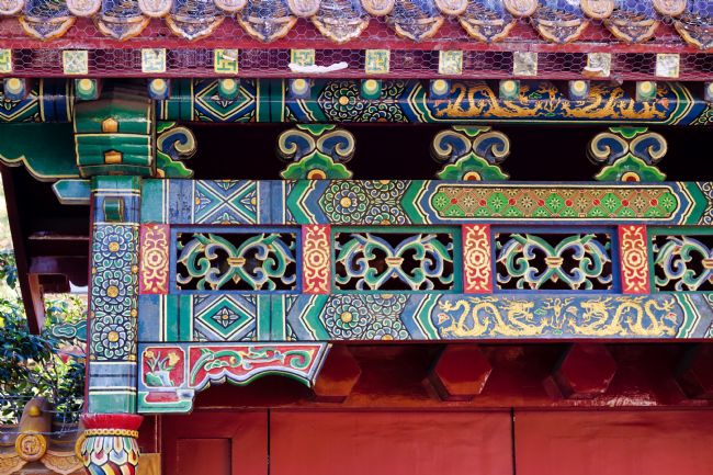 Chris Langley | Decorative roof edge, Chinese International Buddhist Temple, Richmond, BC