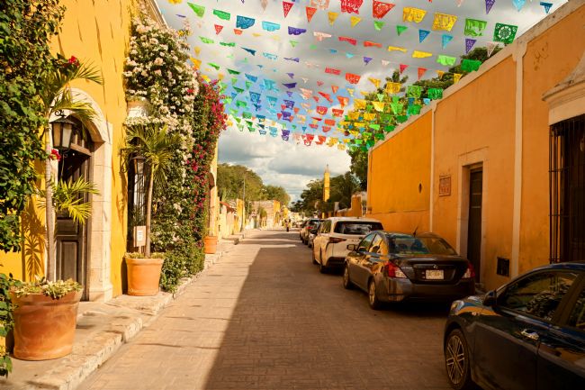 Chris Langley | Street in Izamal, Yucatan, Mexico