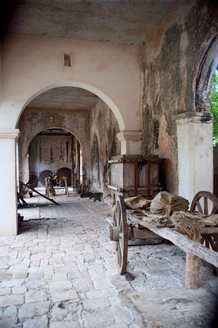 Chris Langley | Hacienda Mucuyche, Merida, Yucatan, Mexico. The handwork colonade.