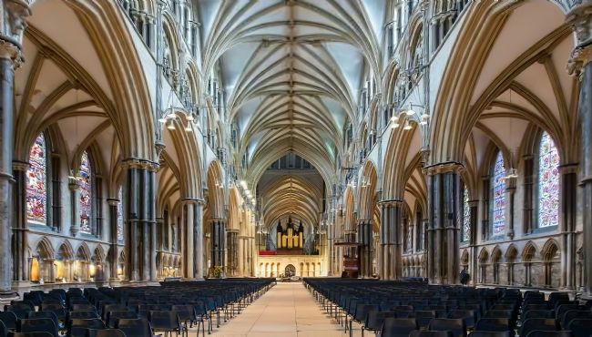 Chris Langley | Lincoln Cathedral nave - bladed oils