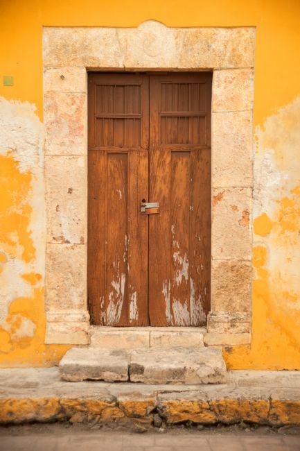 Chris Langley |  House doorway  in Izamal, Yucatan, Mexico