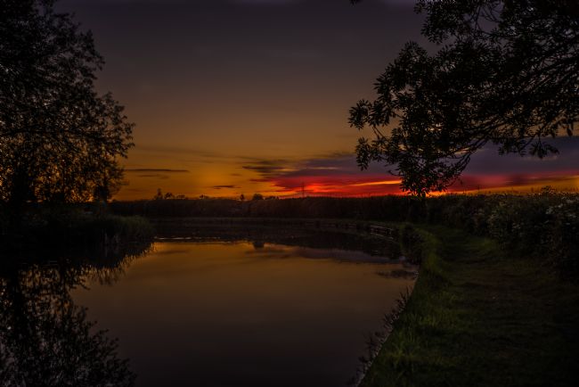 Jacovos Jacovou | Red and gold sky at night