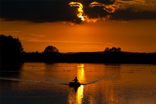 Jacovos Jacovou | Rowing out of the sun 