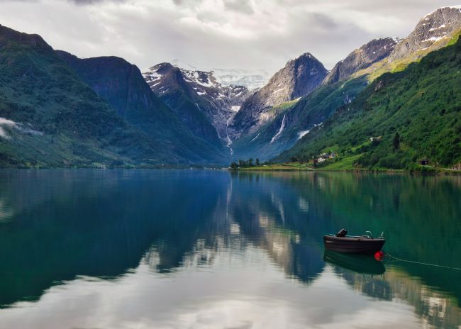 Janet Carmichael | Lake Oldevatnet