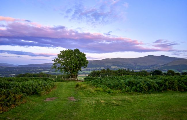 Gordon Maclaren | Beautiful Autumn Sunset Pen y Fan
