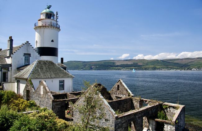 Elvia Worrall | Cloch Point Lighthouse