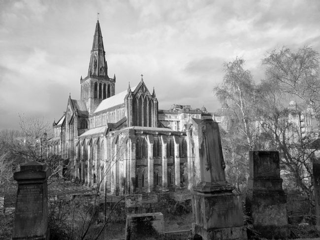 Lynn Bolt | Glasgow Cathedral Black and White