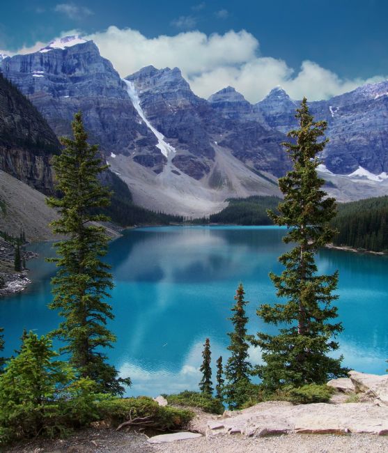 Lynn Bolt | Moraine Lake