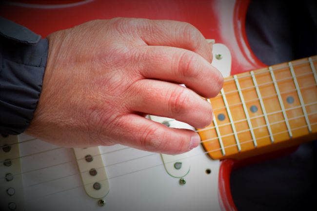 Warren Byrne | Guitar 1