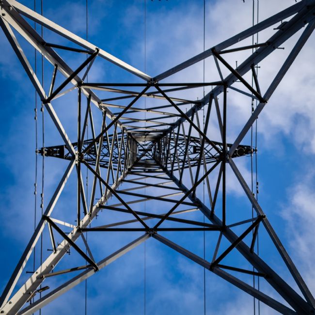 Warren Byrne | Electricity Pylon from the Bottom Up