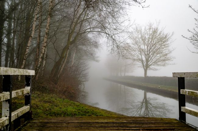 Warren Byrne | Fazeley Canal in the Mist