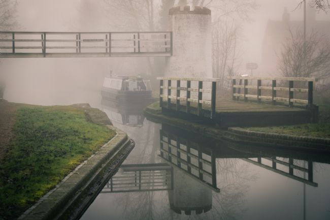 Warren Byrne | Fazeley Canal in the Mist